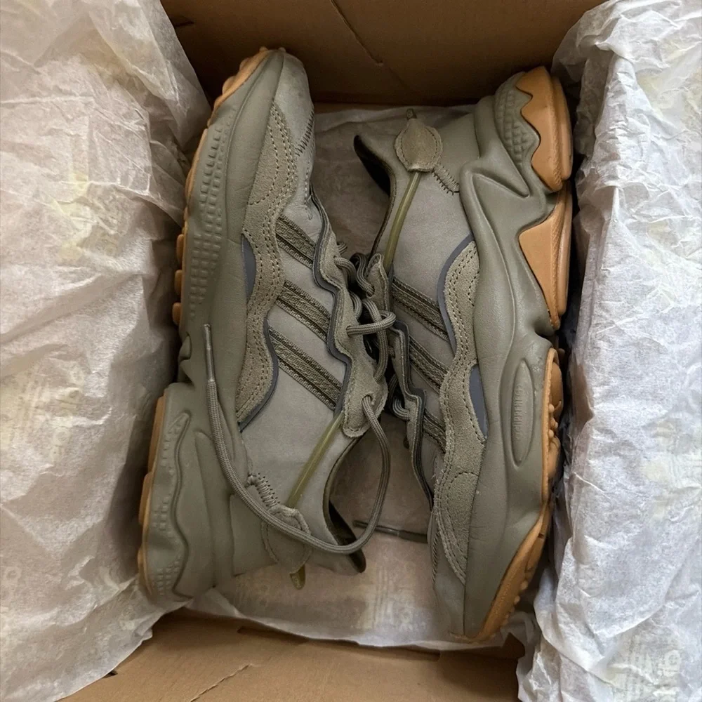 Adidas - Picture 4 of 4